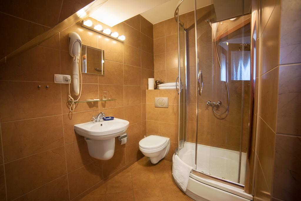 Pensjonat U Kota Wasyla Chodzież Extérieur photo